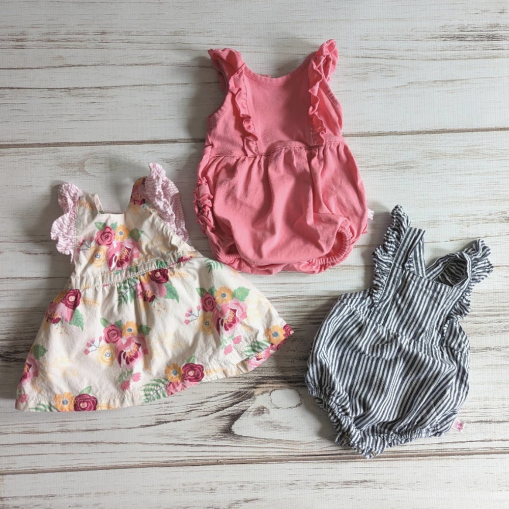 Ruffle Butts 3 piece bundle sz 0-3M